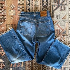 Ribcage Levi’s blue jeans